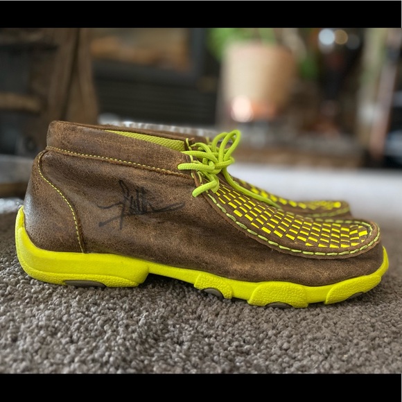 Twisted X Shoes **SIGNED BY FALLON TAYLOR** - Picture 2 of 2